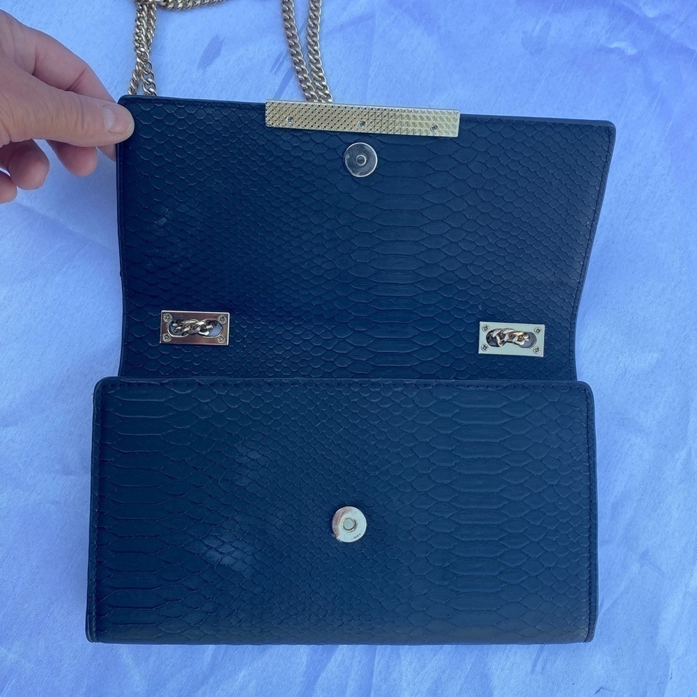 Aldo Clench Purse Black Snakeskin - Picture 11 of 15